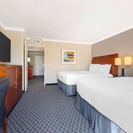 Best Western Plus Marina Shores Hotel Dana Point Exterior photo