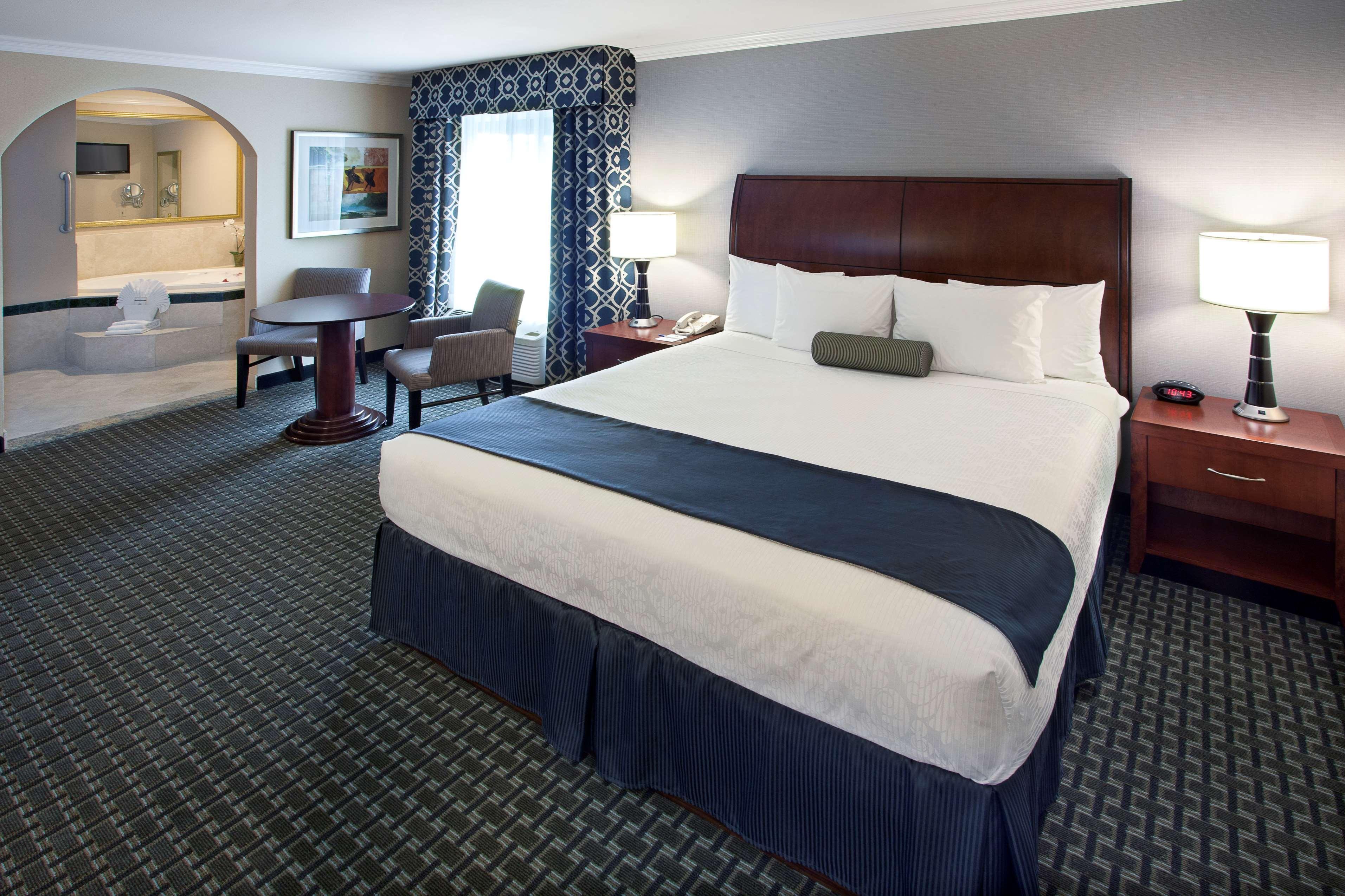 Best Western Plus Marina Shores Hotel Dana Point Exterior photo