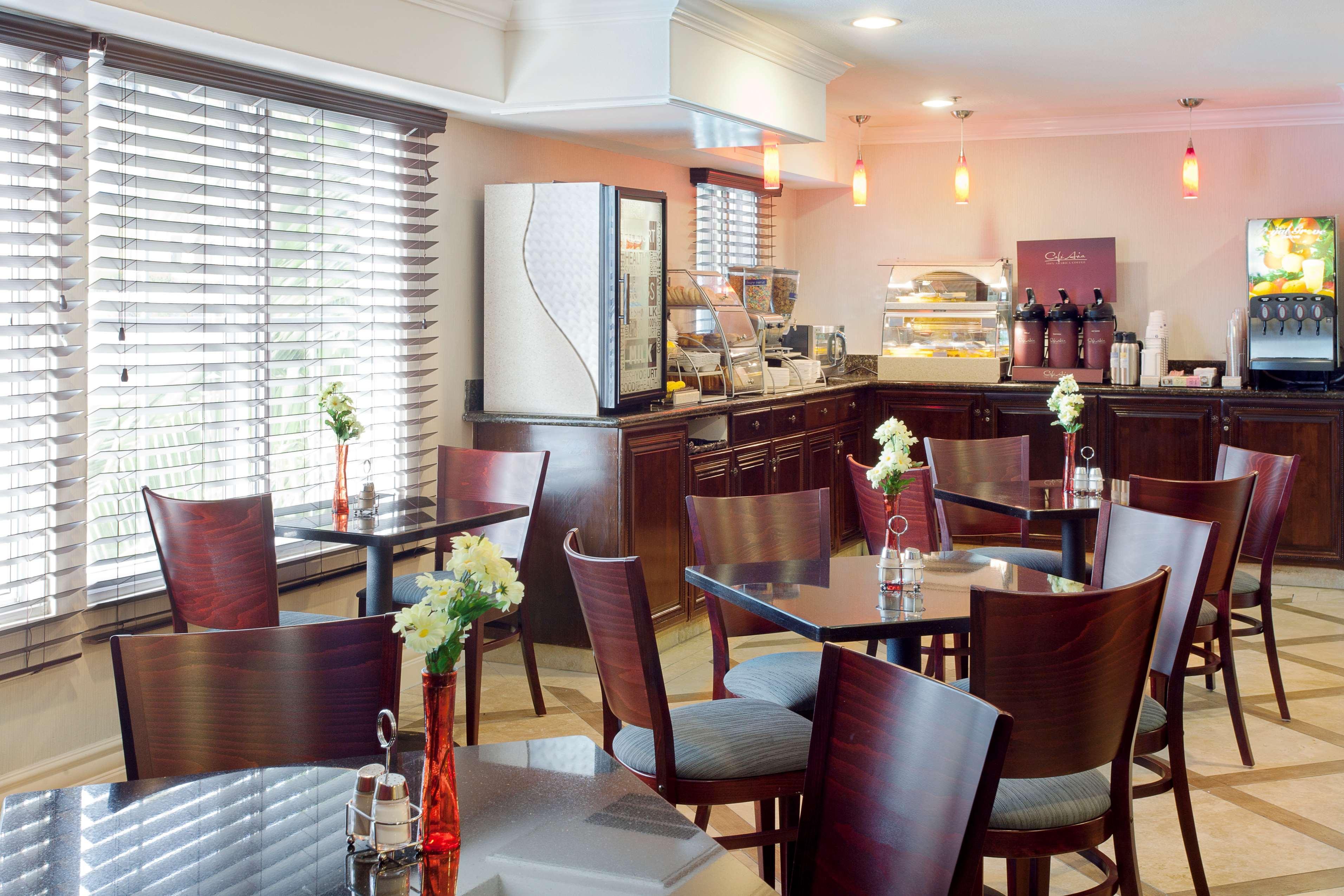 Best Western Plus Marina Shores Hotel Dana Point Exterior photo