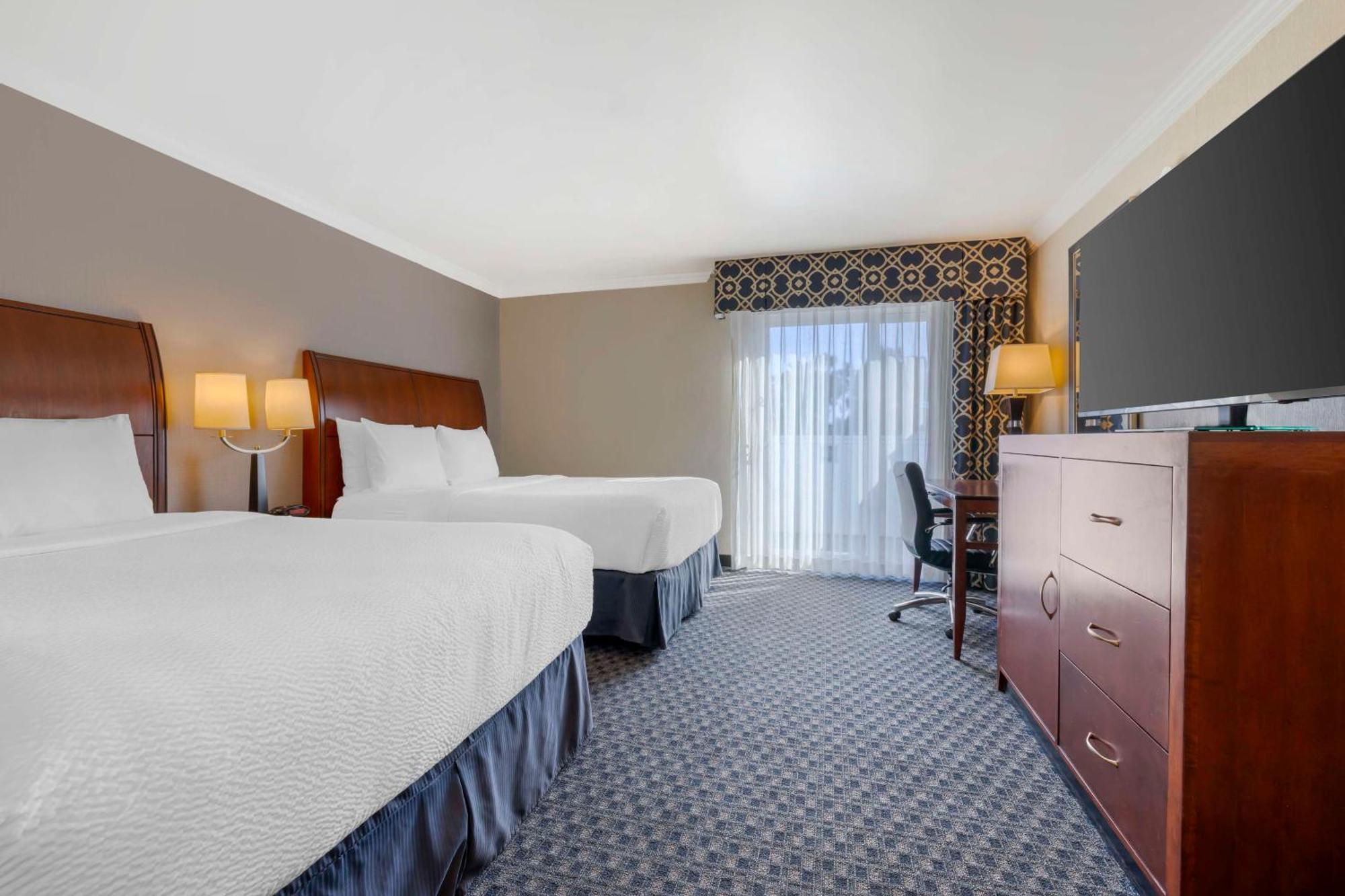 Best Western Plus Marina Shores Hotel Dana Point Exterior photo